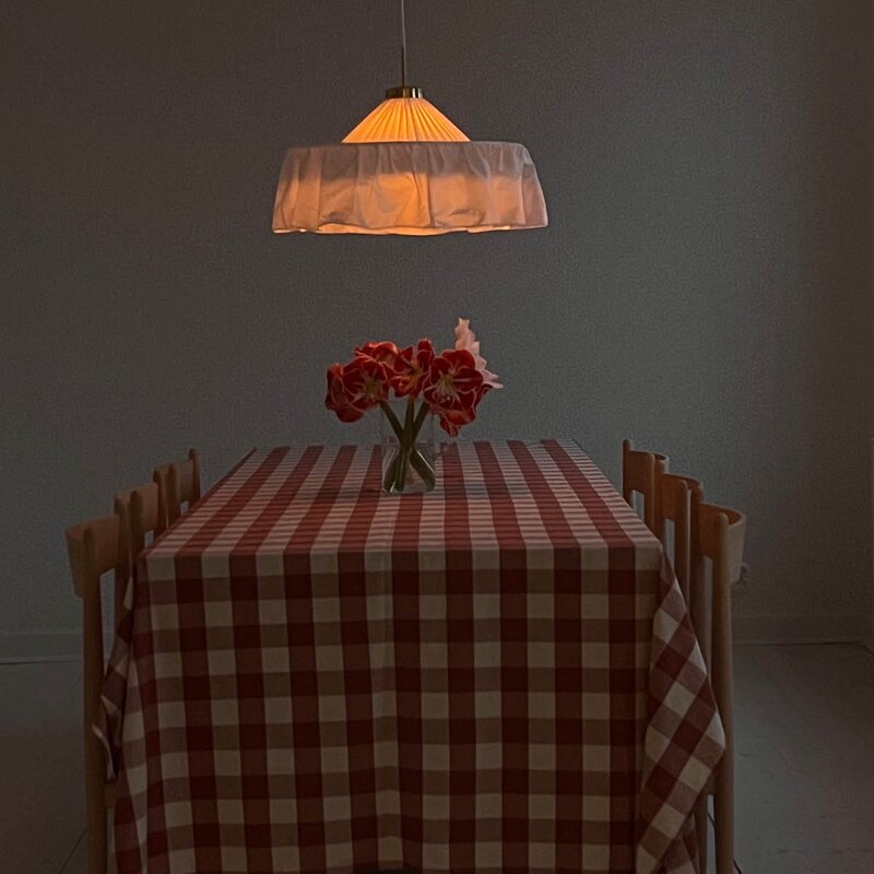 Midnatt Bertel bordduk 180x145 cm terrakotta/aprikos