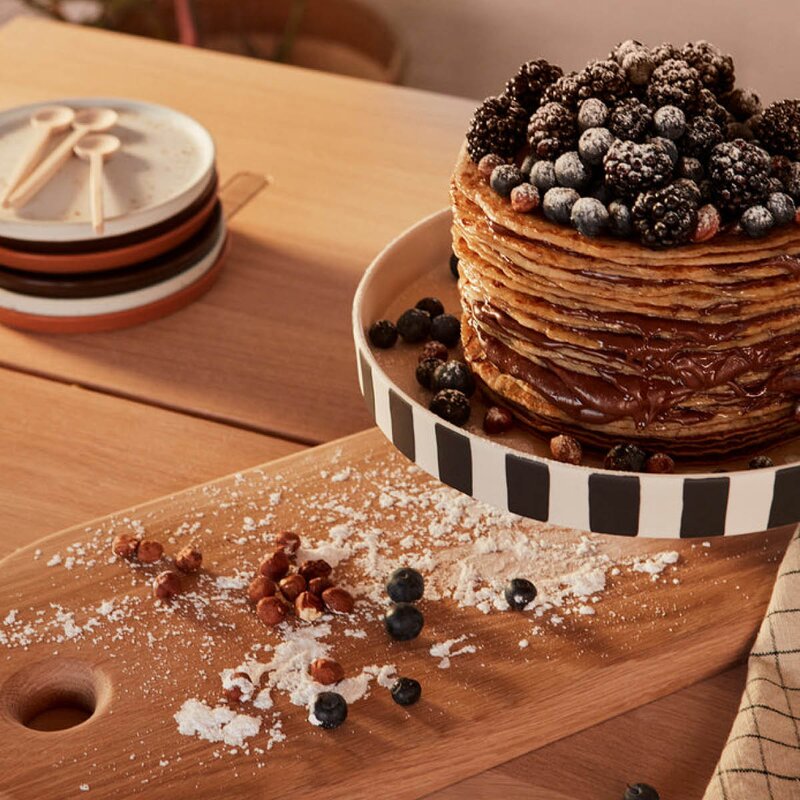 OYOY Toppu brett 27x27 cm hvit/svart