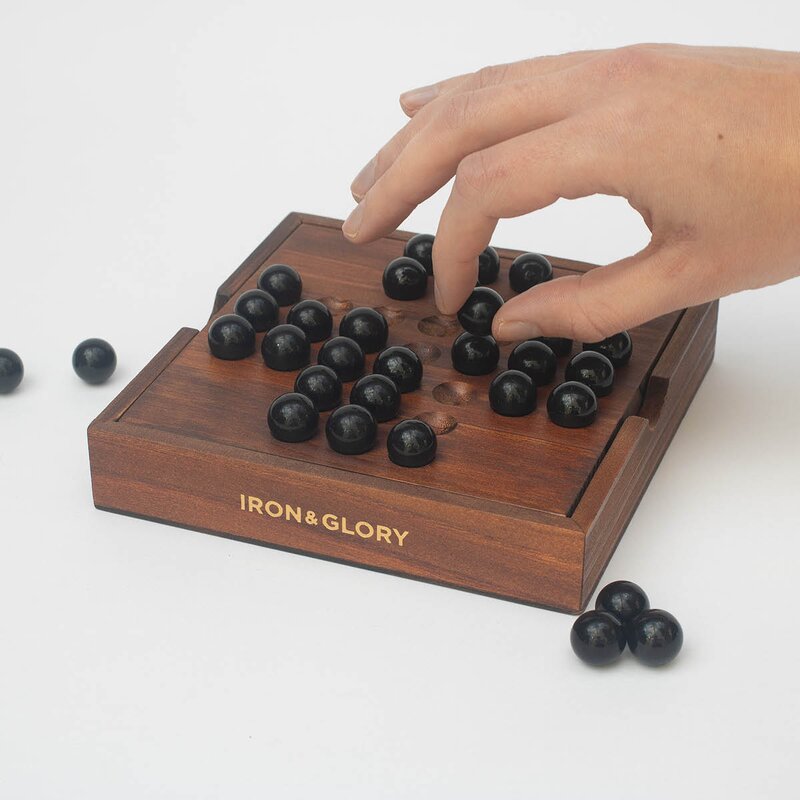 Iron & Glory Solitaire 14x14 cm tre