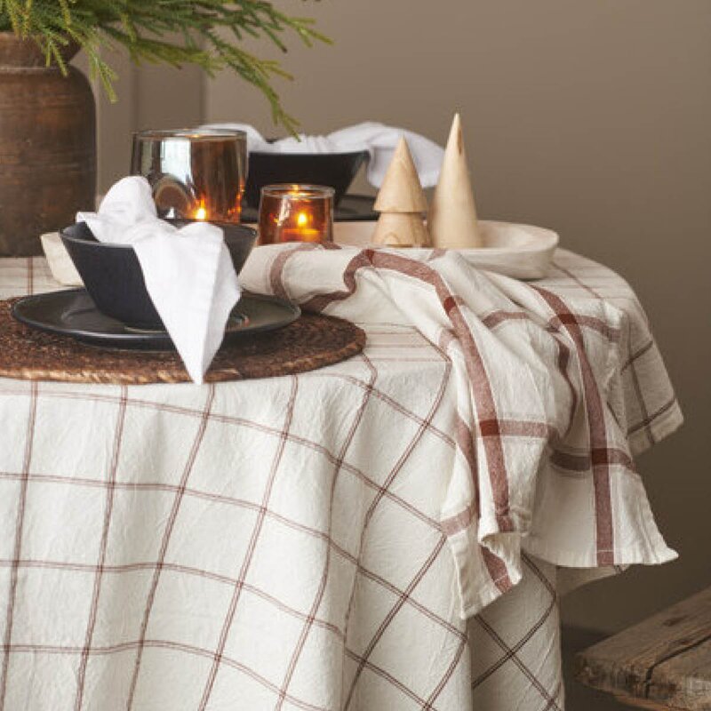 Holmen Tina duk 140x220 cm hvit/brun