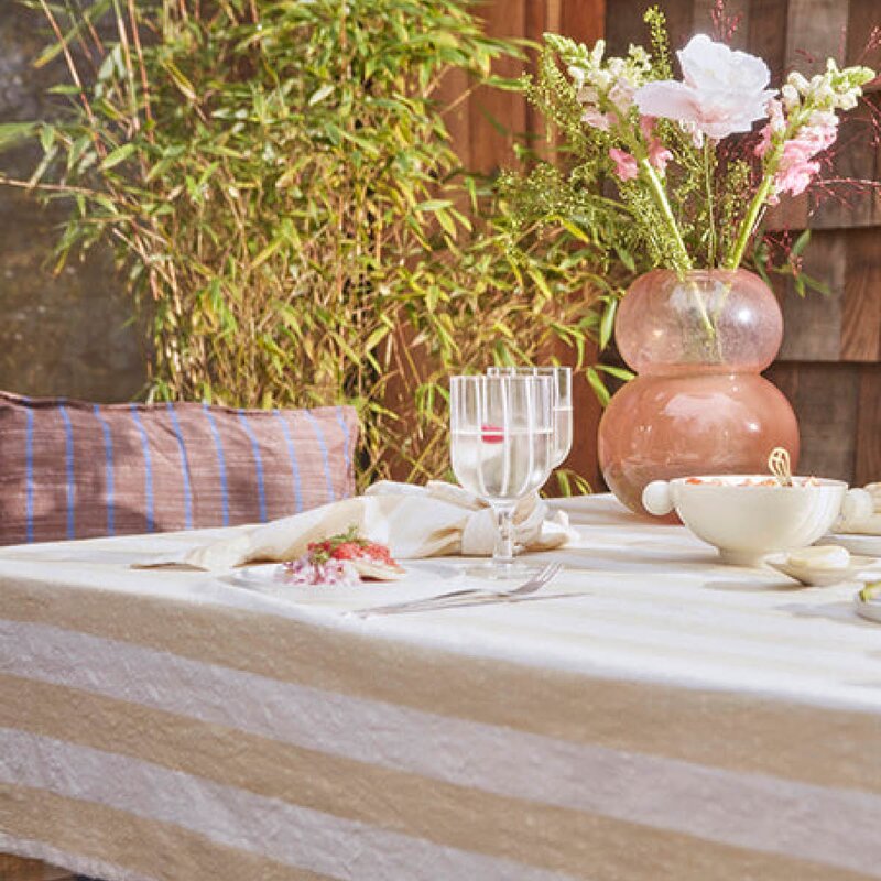 OYOY Striped bordduk 260x140 cm Vanilla