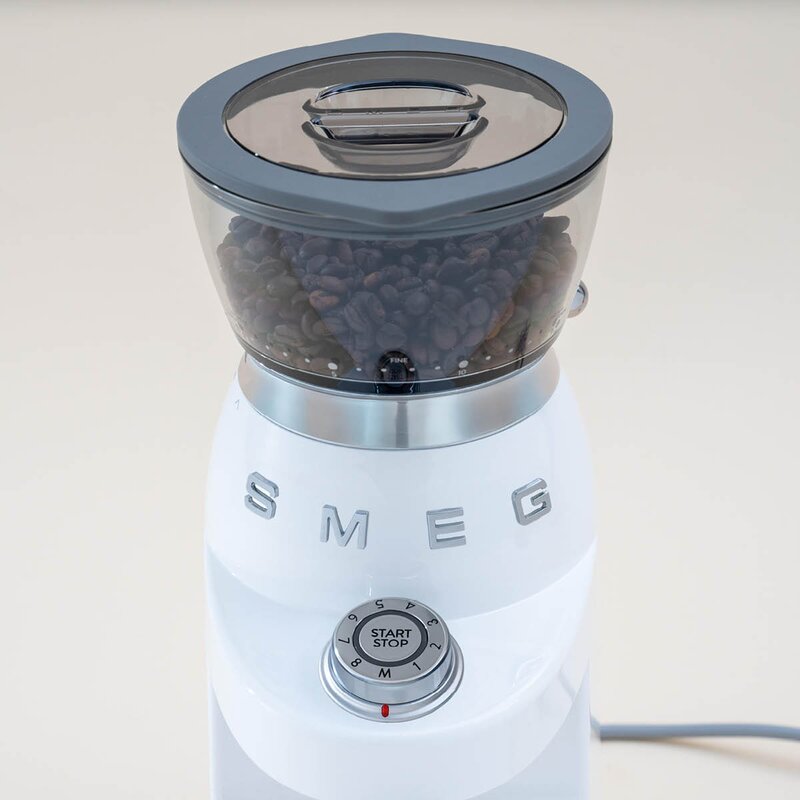 SMEG Kaffekvern CGF03 240g 150 W hvit