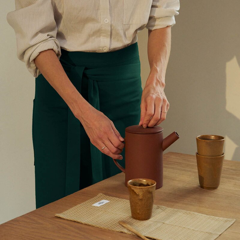 The Organic Company Serveringsforkle 100x83 cm dark green