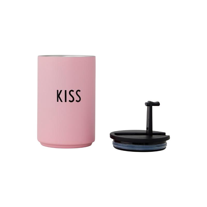 Design Letters To Go termokopp 35 cl Kiss rosa