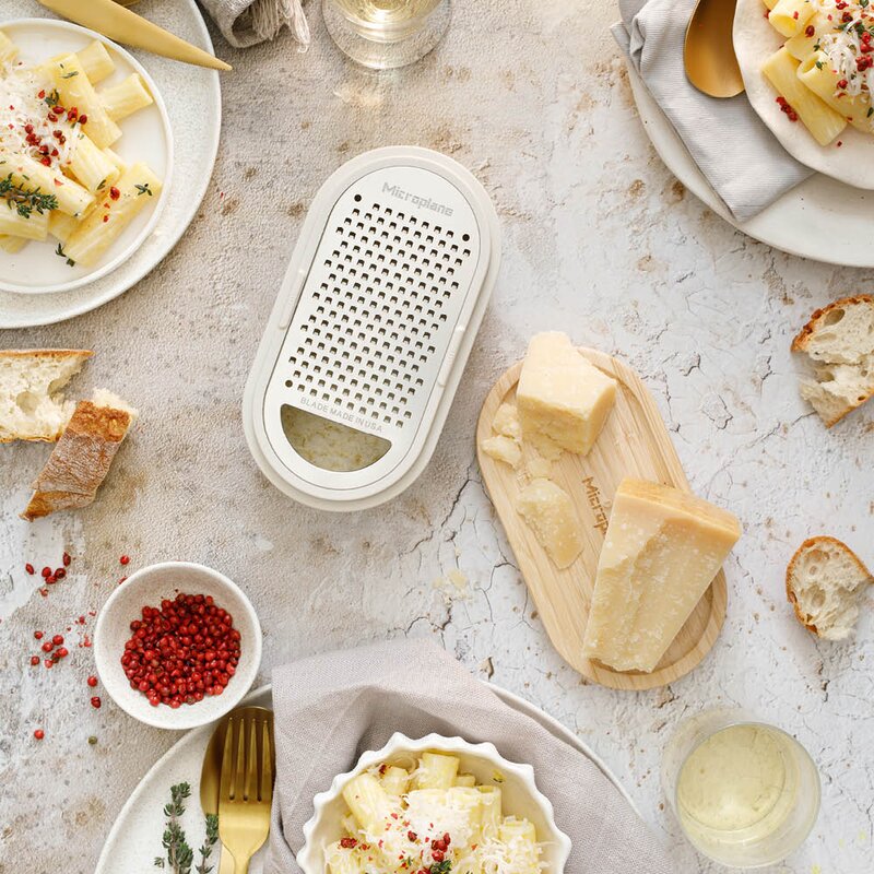 Microplane Container Grater rivjern m/beholder cashmere/bambus