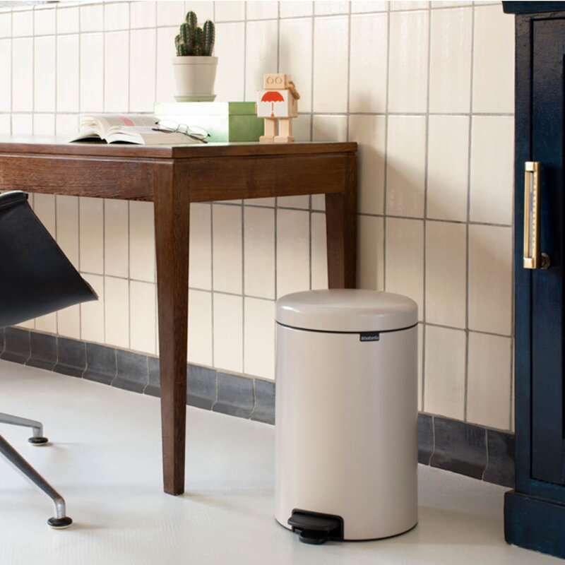 Brabantia NewIcon pedalbøtte 20L soft beige