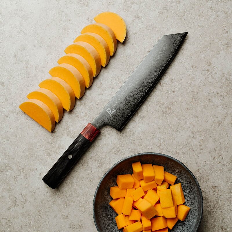 Yaxell Rei kiritsuke 20 cm DLC svart/rød