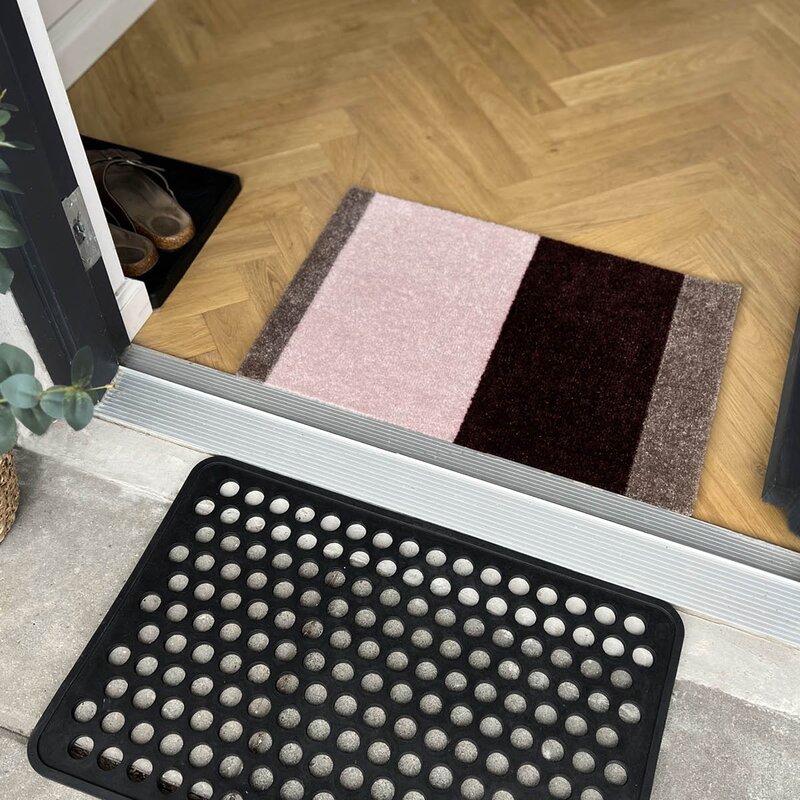 Tica Copenhagen Stripes horisontal gulvmatte 40x60 cm bordeaux/rose/sand