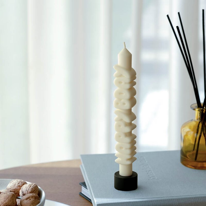 CandleHand 3D kronelys 23 cm HAPPY BDAY hvit