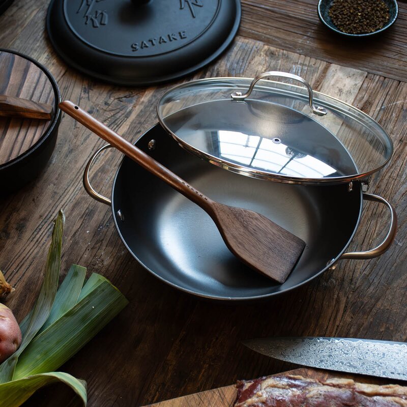 Satake Pure Pan traktørpanne 28 cm støpejern nitrering