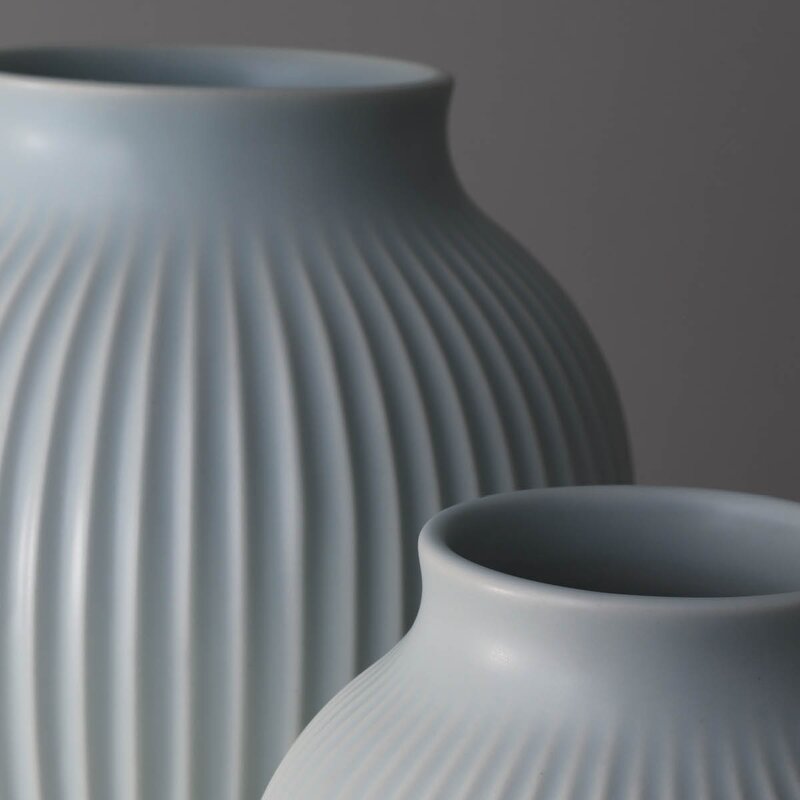 Knabstrup Keramik Ripple vase 20 cm Matt Isblå