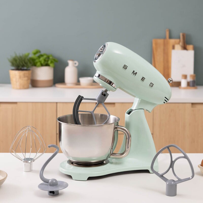 SMEG Kjøkkenmaskin SMF05 4,8L pastellgrønn