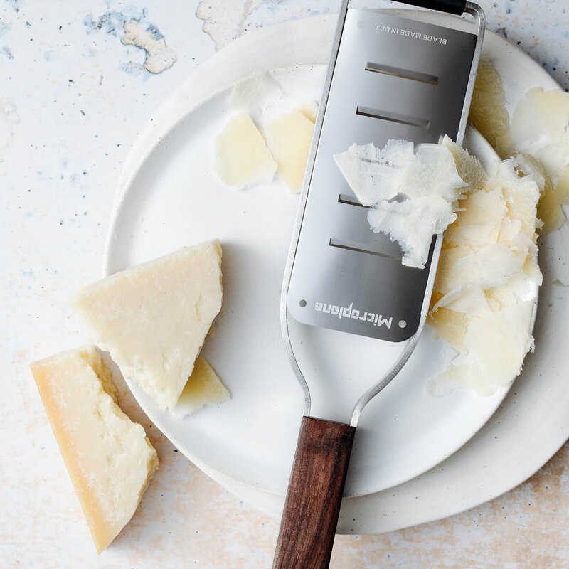 Microplane Master Large Shaver rivjern høvel valnøtt