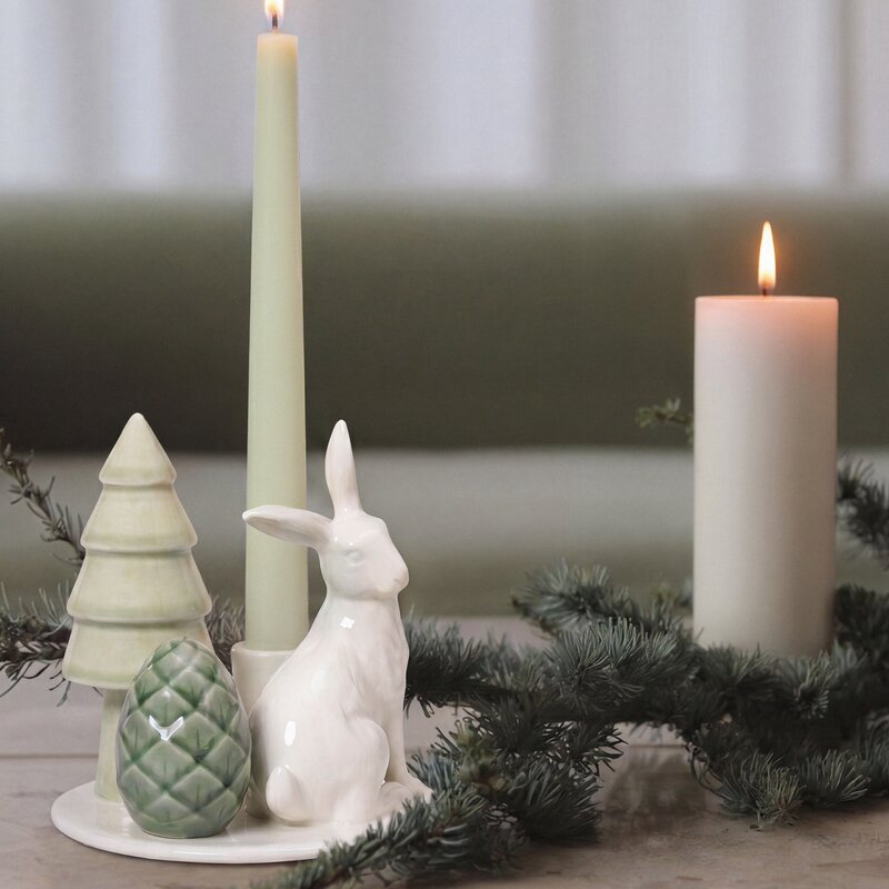 Dottir Winter Stories Curious Hare lysestake 10,5 cm