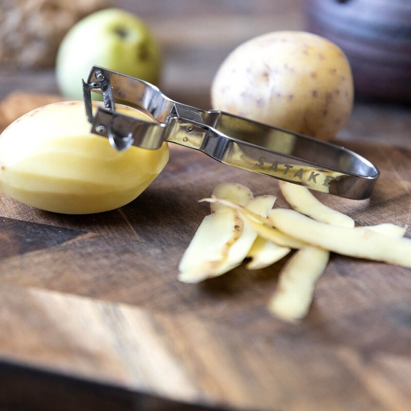 Satake Skreller 13 cm stål