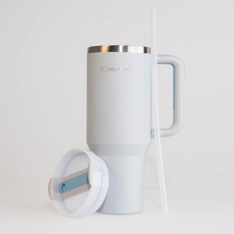 Velbehag The Tumbler med sugerør 1,2 L new girl lys grå