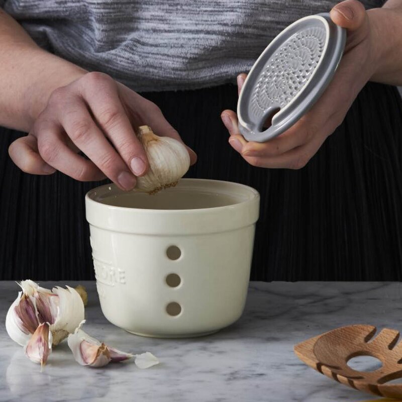 Mason Cash Innovative Kitchen hvitløksglass med rivelokk krem