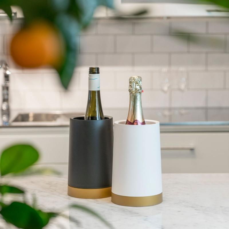 Pulltex Vinkjøler med separat gel svart/gull