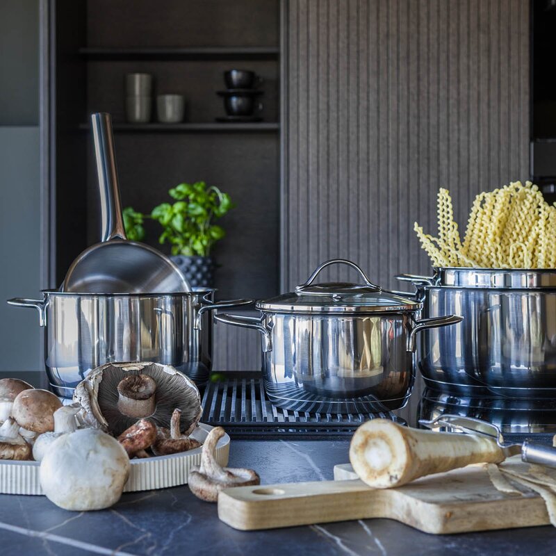 Modern House Kitchen Essentials grytesett 3 deler 1,8/2,8/3,5L med lokk blank