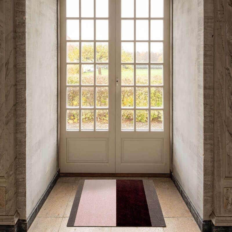 Tica Copenhagen Stripes horisontal gulvmatte 90x60 cm bordeaux/rose/sand