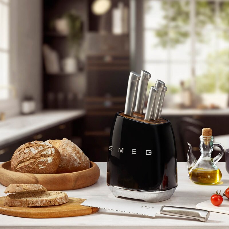 SMEG Knivblokk m/6 kniver KBSF02 svart