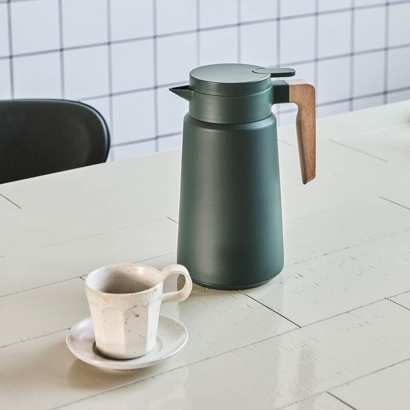 House Doctor Cole termos i rustfritt stål 1,8L mørk grønn