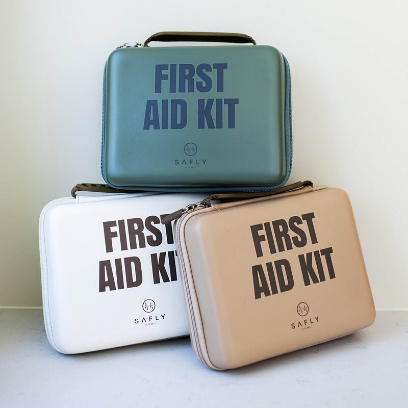 Safly Førstehjelpsskrin medium 15x19 cm kremhvit