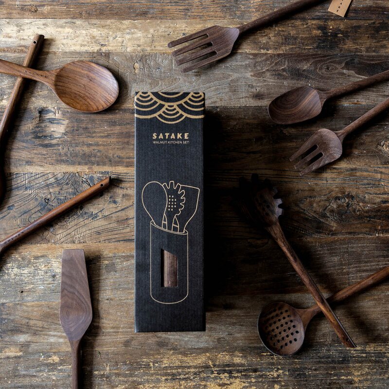 Satake Kjøkkenredskap med stativ 4 deler valnøtt