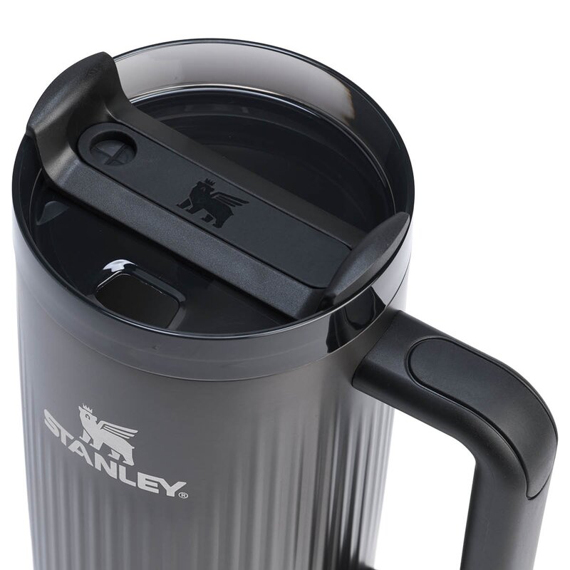 Stanley Quencher H2.0 FlowState tumbler 1,18L svart