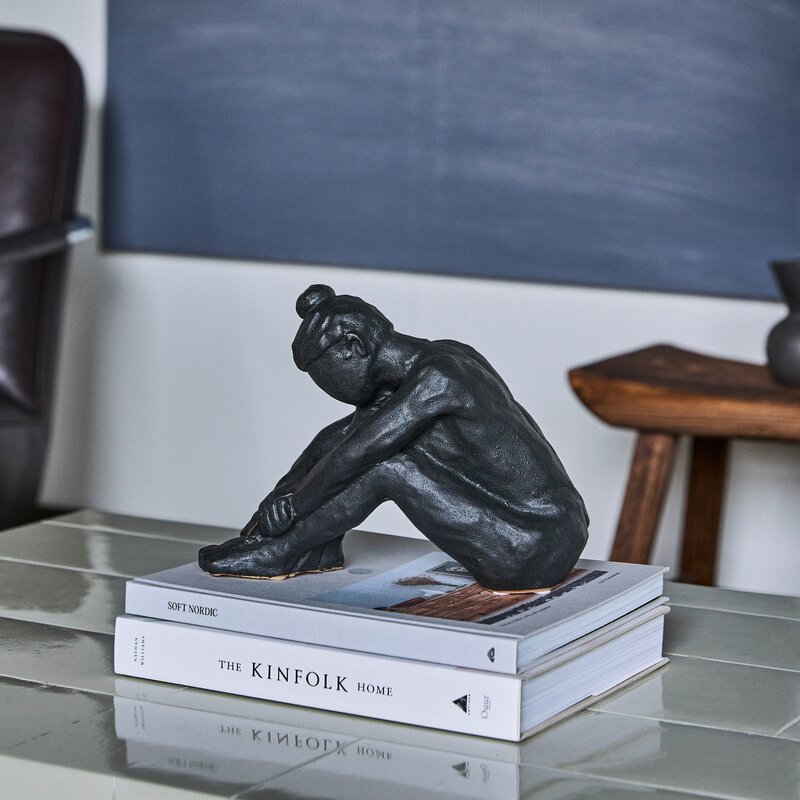 House Doctor Forms skulptur 19 cm svart