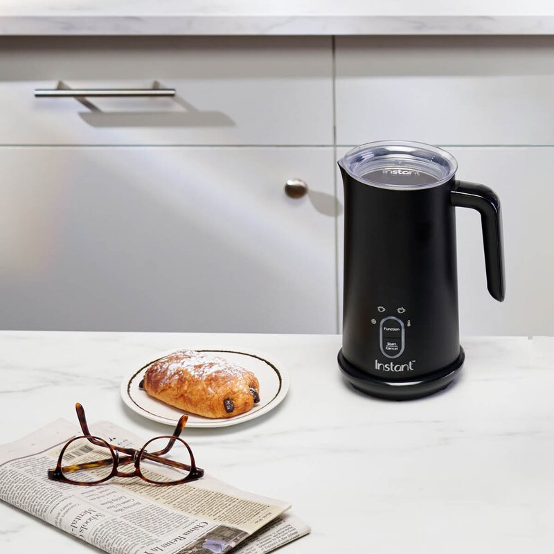 Instant Plus melkeskummer 4-i-1 300ml svart