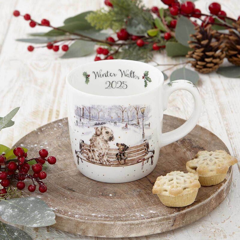 Wrendale Design Winter Walks årskrus 2025 40 cl hvit