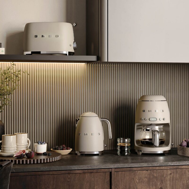SMEG Kaffetrakter DCF02 1,4L moonlight