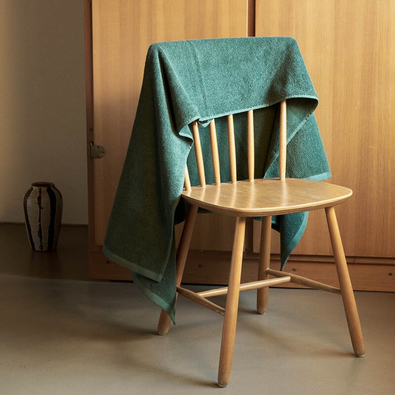 The Organic Company MILD badehåndkle 70x140 cm dark green