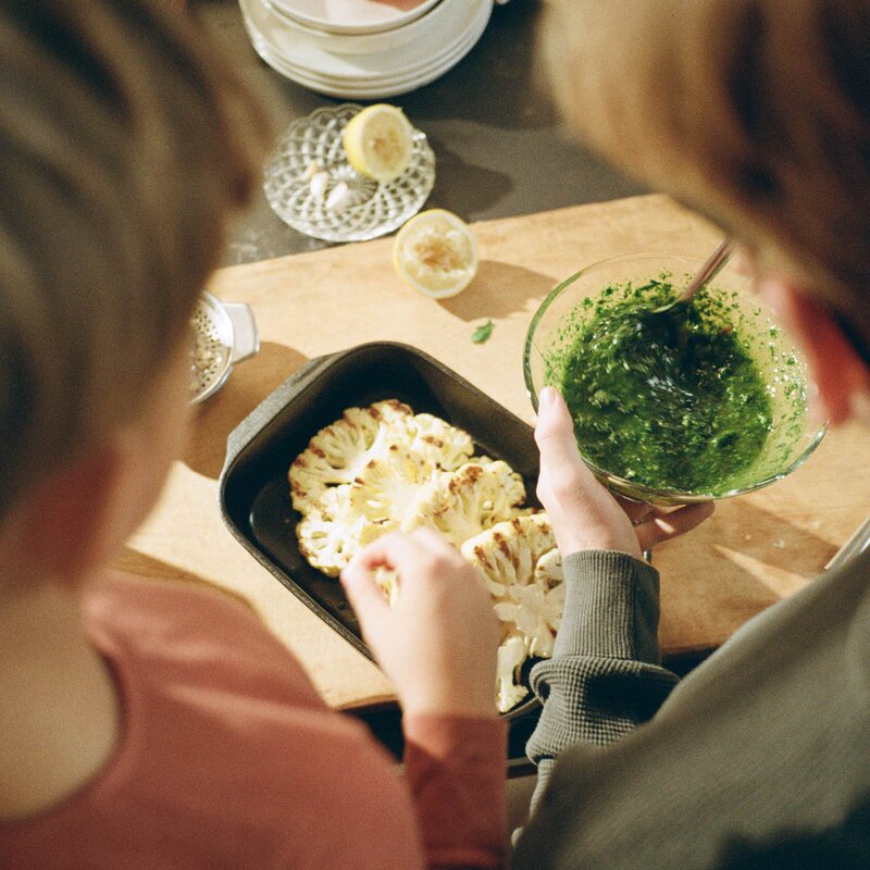 Rosendahl Ovnsfast fat cook with love 34x21,5 cm grå