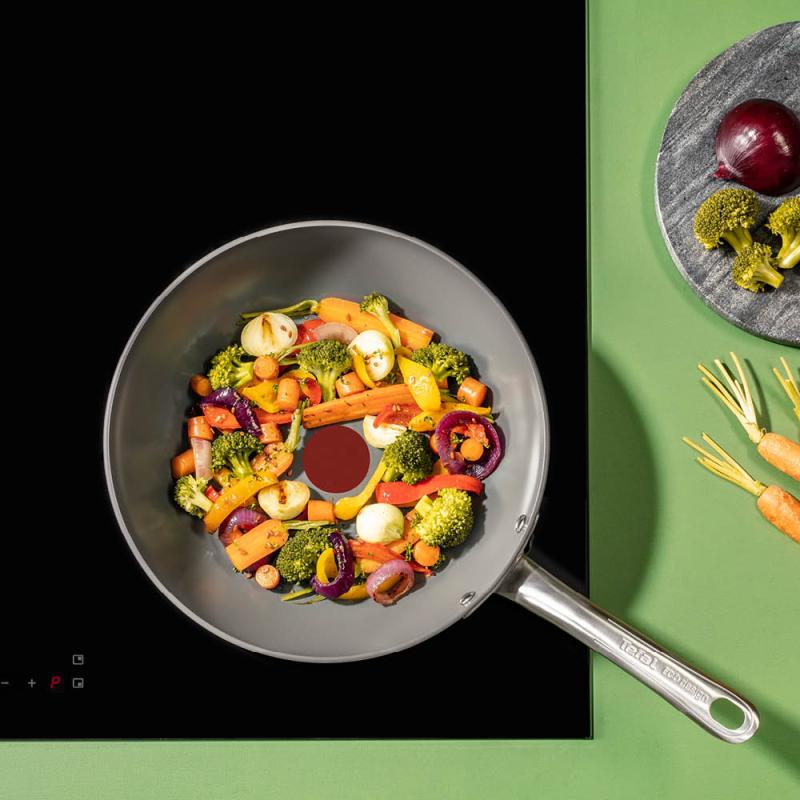 Tefal Renew+ wokpanne 28 cm grå