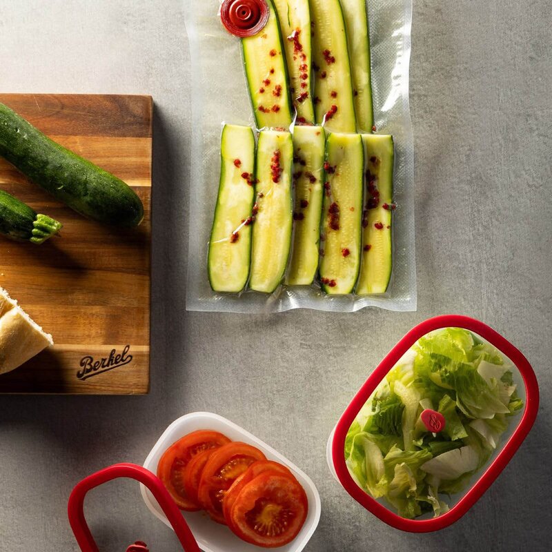 Berkel Icon mini vakuumpumpe 17 cm med tilbehør rød