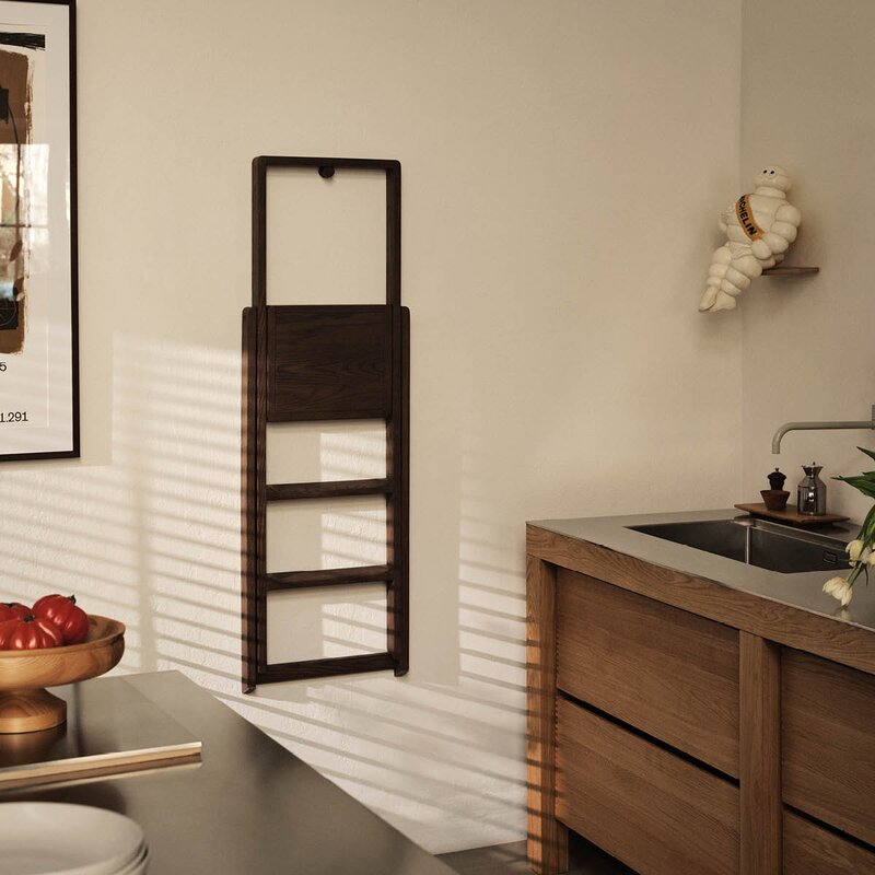 Design House Stockholm Trappestige i mørk eik 45x132 cm