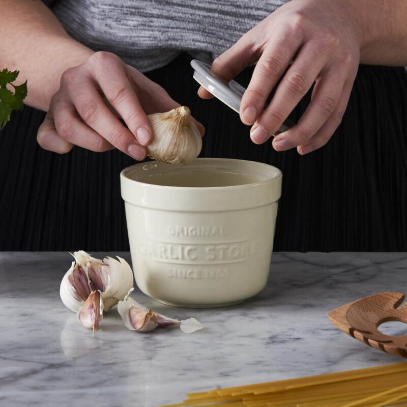 Mason Cash Innovative Kitchen hvitløksglass med rivelokk krem