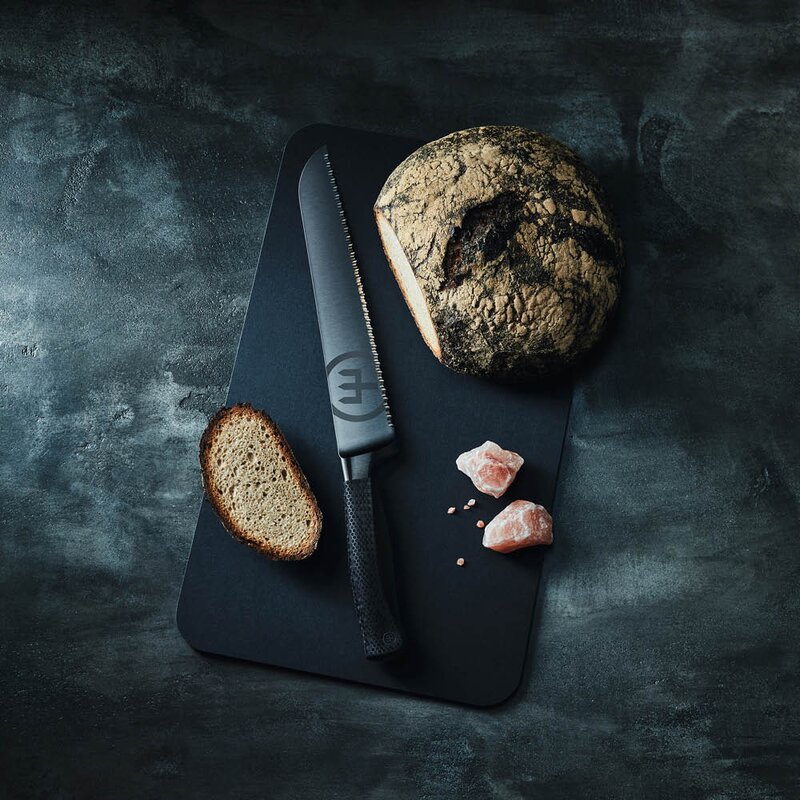 Wüsthof Performer brødkniv 23 cm dobbelttannet svart