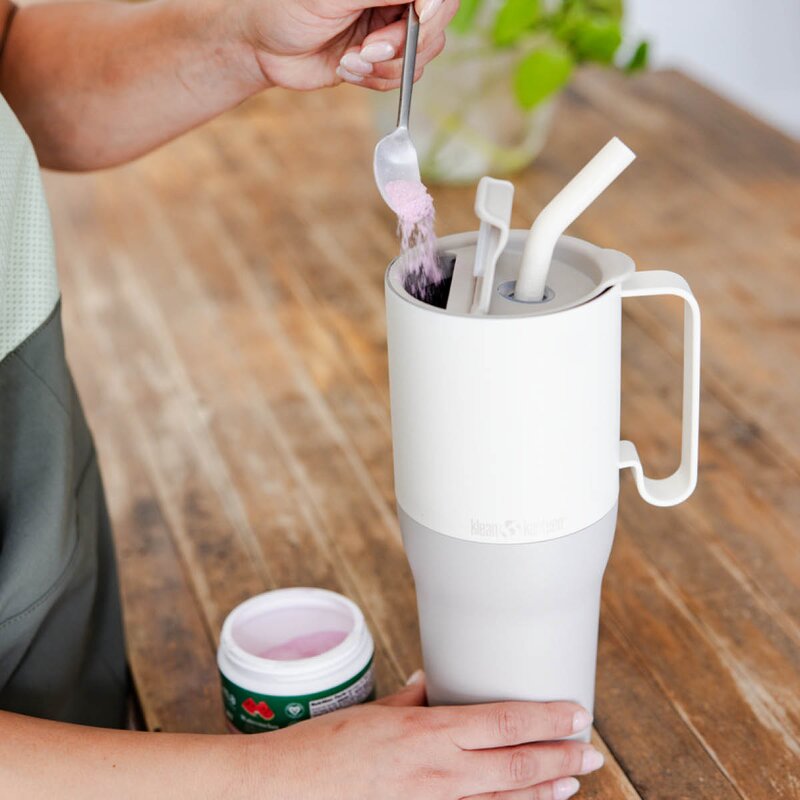 Klean Kanteen Rise Tumbler 77 cl med sugerørslokk Barely Blue