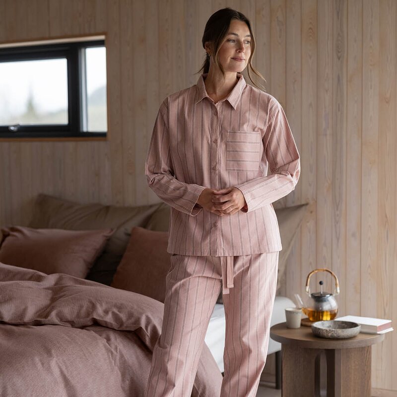 Høie Nova flanell pyjamas dame str M varm rosa