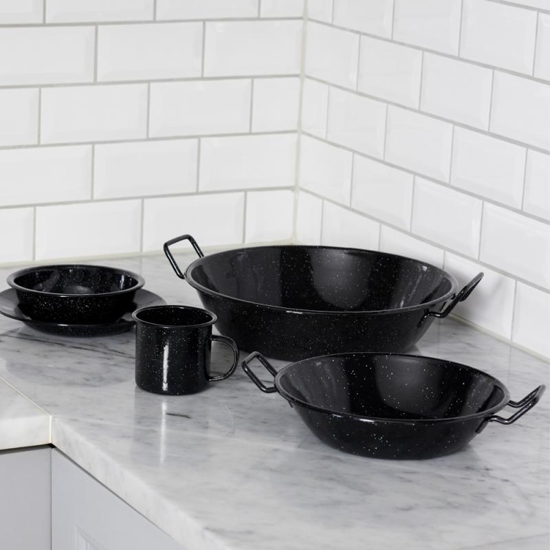 Sagaform Doris emaljetallerk 20 cm svart