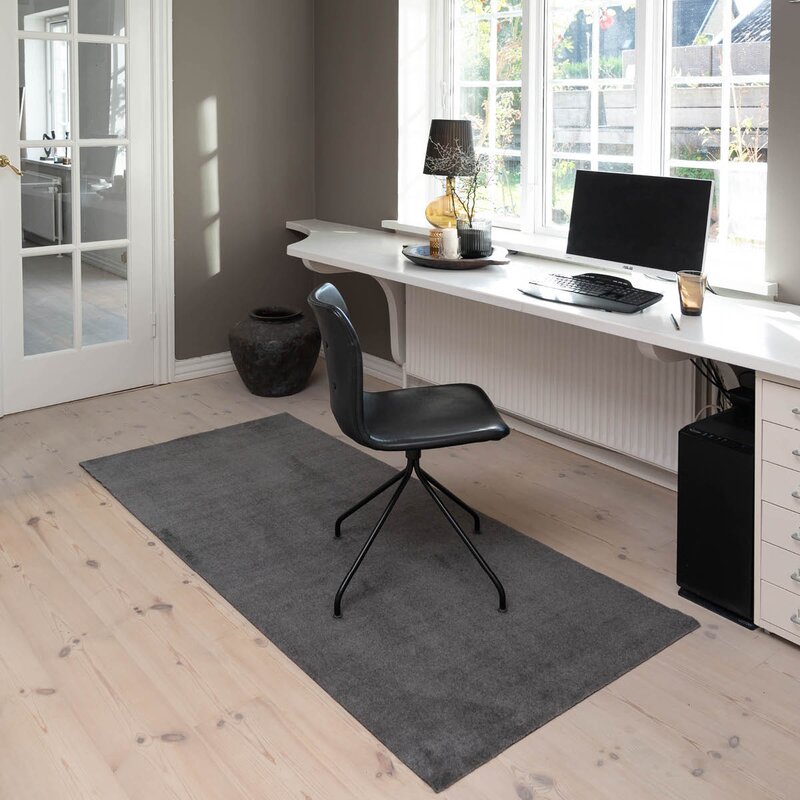 Tica Copenhagen Unicolor gulvmatte 200x90 cm steelgrey