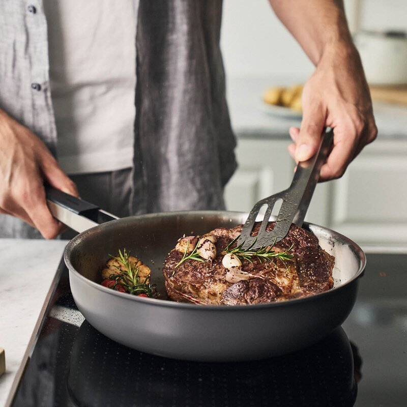 Zwilling Pure stekepanne 28 cm rustfritt stål/keramisk non-stick grå